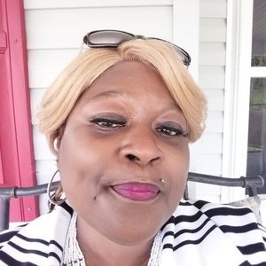 Meet your Posher, Lynne